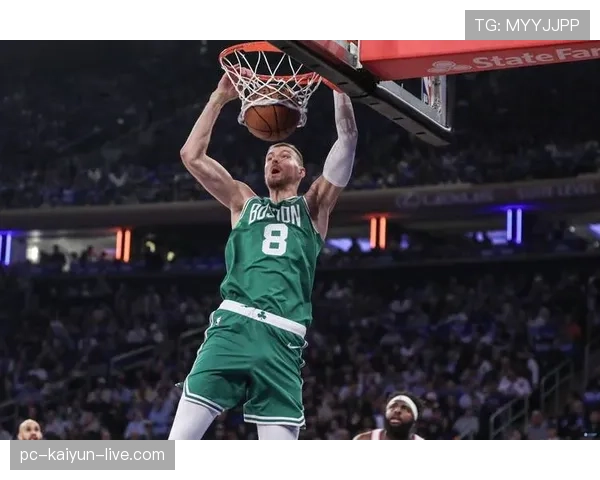 波尔津吉斯挡拆拉开空间助诺维茨基提升队内三分效率